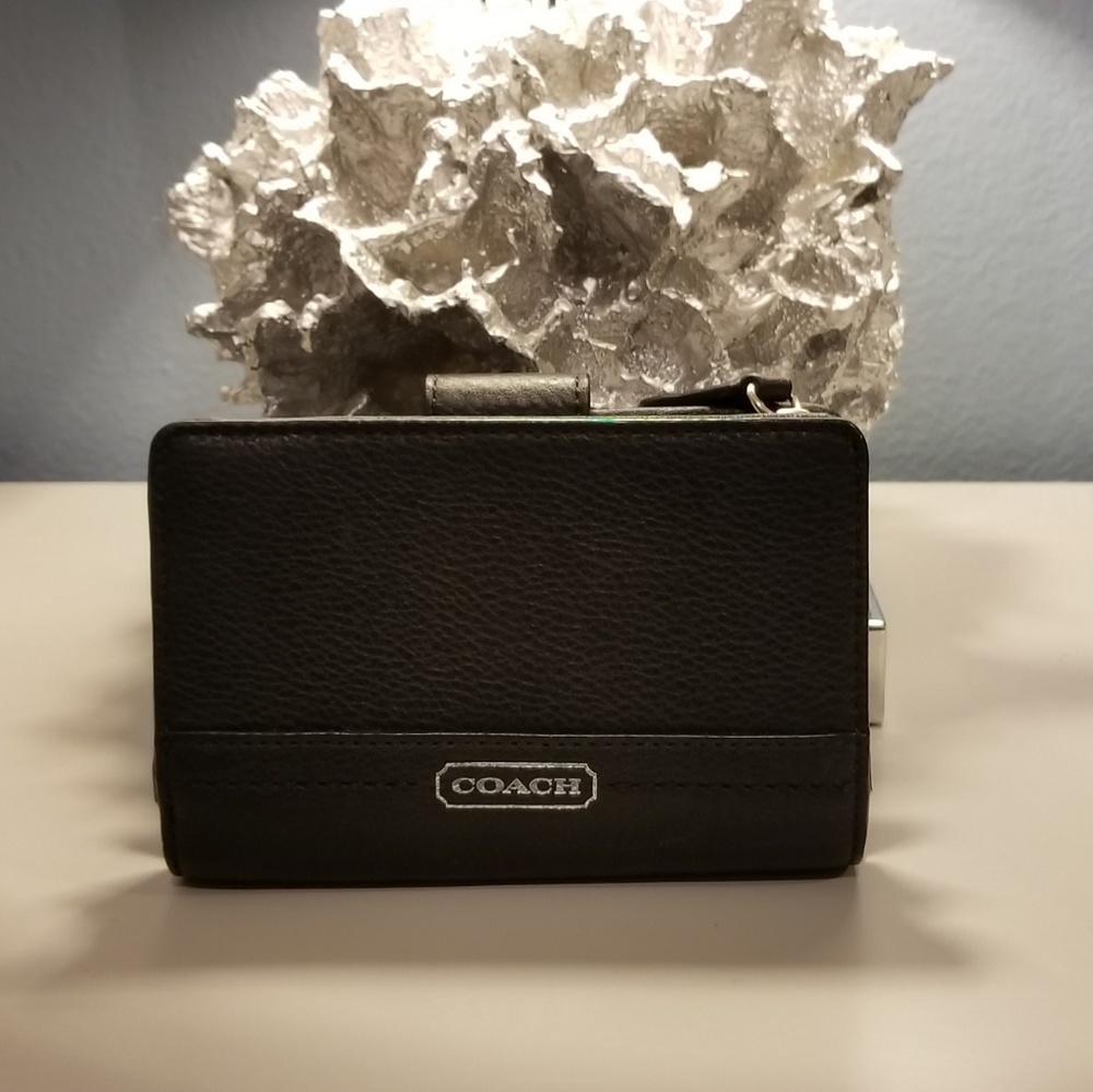 **PRICE DROP**Coach Wallet
